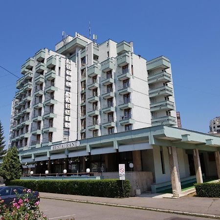 Hotel Sarmis Deva Exterior foto