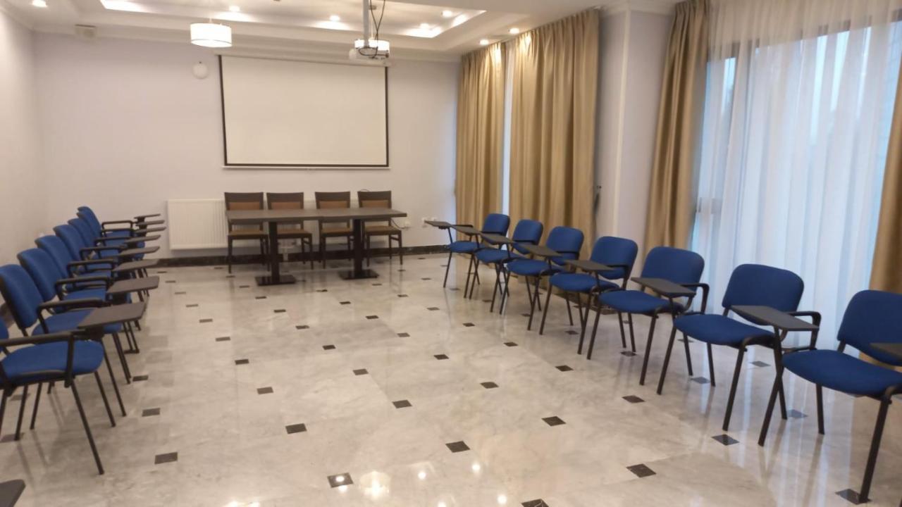 Hotel Sarmis Deva Exterior foto