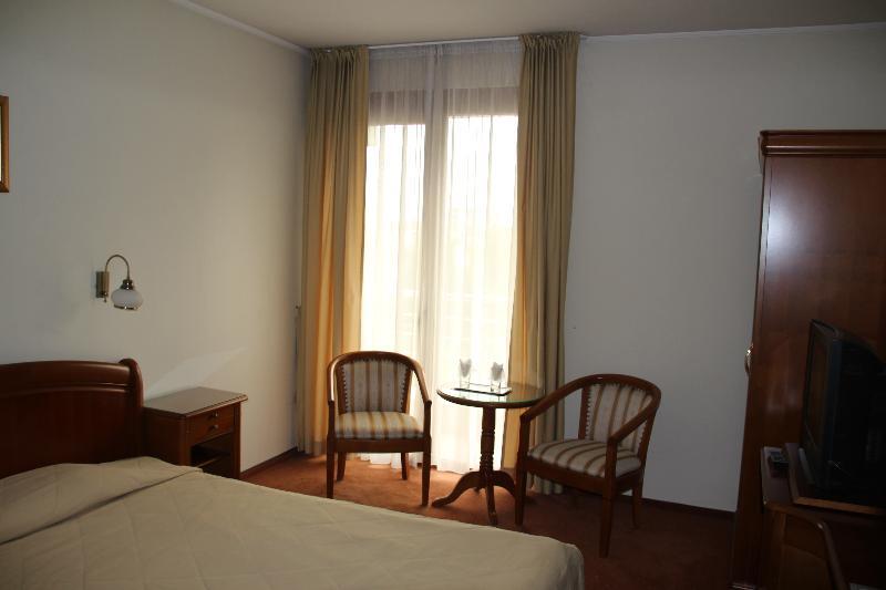 Hotel Sarmis Deva Exterior foto