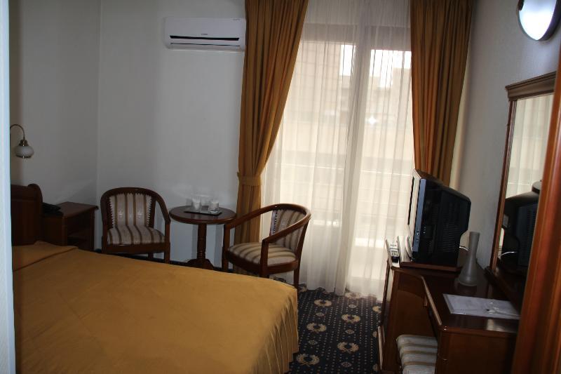 Hotel Sarmis Deva Exterior foto